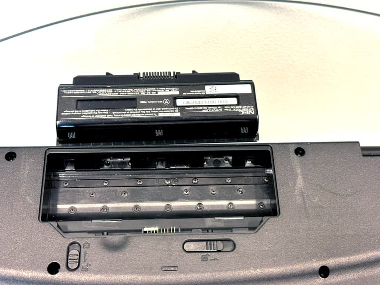 NEC製LAVIEが起動しない場合の対処法と注意点を紹介