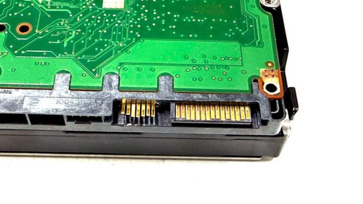 HDDの端子が壊れた！原因や対処方法の完全ガイド
